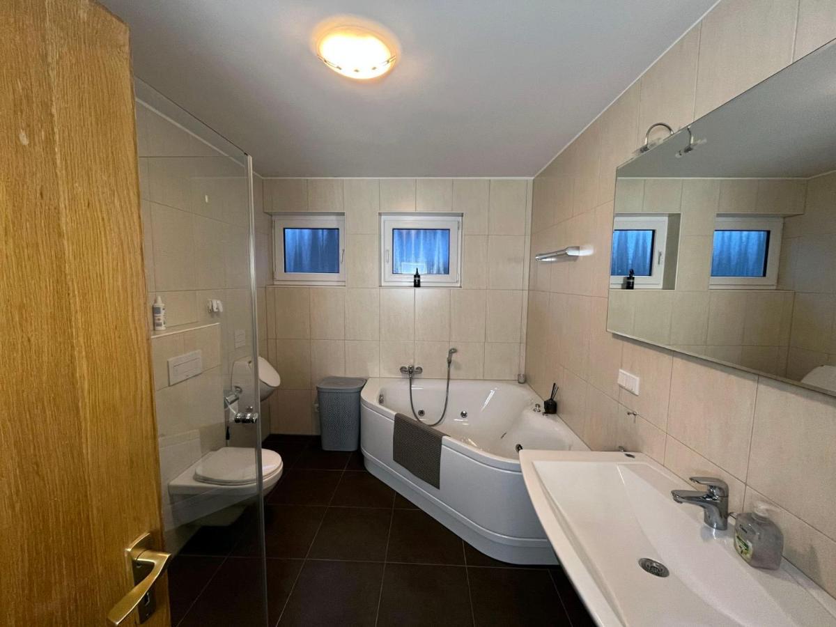 Wohnung Mit Panoramablick เกโรลชไตน์ ภายนอก รูปภาพ